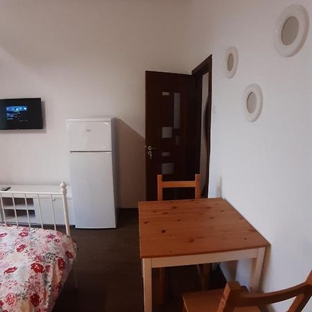 Romantic Calm Apartments Piata Universitate Bucareste Exterior foto